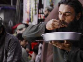 Dhurandhar: फिल्म ‘धुरंधर’ पर तत्काल रोक लगे, मेजर मोहित शर्मा के माता-पिता का दिल्ली हाई कोर्ट से अनुरोध Dhurandhar