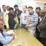 पराली से भरी ओवरलोड ट्रॉलियां बनी यातायात के लिए बड़ी बाधा Hanumangarh News