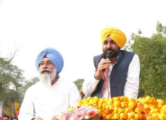 “मैं मुख्यमंत्री नहीं, दुखमंत्री हूँ!”तरनतारन में मान ने सुनाया वो किस्सा, सब हुए भावुक — बोले, यह चुनाव कुर्सी नहीं, आपके बच्चों का भविष्य तय करेगा! Tarn Taran News