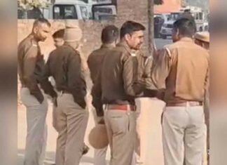 Hanumangarh Police: इथेनॉल फैक्ट्री के विरोध में पिछले कई दिनों से धरना दे रहे प्रदर्शनकारियों को पुलिस ने खदेड़ा Hanumangarh News