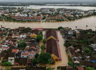 Vietnam Natural Disaster Updates: वियतनाम में कुदरत ने मचाया कोहराम, हजारों घर डूबे, अब तक 35 की मौत, कई लापता Vietnam Natural Disaster