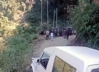 Arunachal Truck Accident: अरुणाचल प्रदेश में मजदूरों को ले जा रहा वाहन गहरी खाई में गिरा, 21 के मारे जानें की आशंका Arunachal Truck Accident