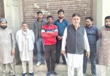 छछरौली अनाज मंडी के पास कथित रॉयल्टी कर्मियों पर मारपीट व ट्रैक्टर छीनने के आरोप, जांच की मांग Chhachhrauli News