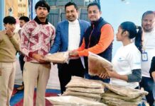 Welfare Work: चिल्ड्रन हार्ट फाउंडेशन, विराज ने स्लम बस्तियों में बांटे कंबल व जर्सियां Sirsa News