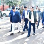 निर्माण सामग्री सड़क पर छोड़ी तो लगेगा जुर्माना: विक्रमादित्य सिंह मलिक Ghaziabad News