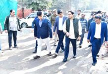 निर्माण सामग्री सड़क पर छोड़ी तो लगेगा जुर्माना: विक्रमादित्य सिंह मलिक Ghaziabad News