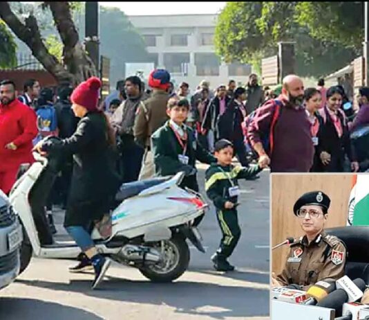 Jalandhar Bomb Threats: जालंधर के 11 स्कूलों को मिली बम धमकी, प्रशासन ने बंद कराए स्कूल Jalandhar News