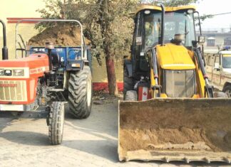 अवैध मिट्टी खनन में लिप्त दो ट्रैक्टर-ट्राली व जेसीबी मशीन जब्त Kairana News