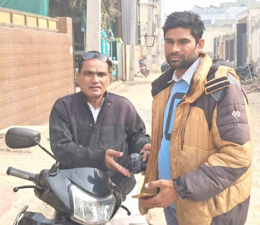 Honesty: हजारों रुपए देखकर भी नहीं डोला ईमान, एटीएम में मिले रुपये लौटाकर पेश की मिसाल Kaithal News