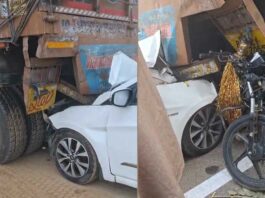 रानियां के केहरवाला गांव के पास सड़क किनारे खड़े ट्रक में जा घुसी कार, मौके पर मची अफरा-तफरी Sirsa News