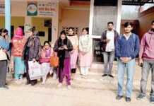 Haryana Roadways: रोडवेज की लेट-लतीफी विद्यार्थियों की पढ़ाई पर पड़ रही भारी, परीक्षाओं के चलते छात्राओं का शहर पहुंचना हो रहा मुश्किल Sirsa News