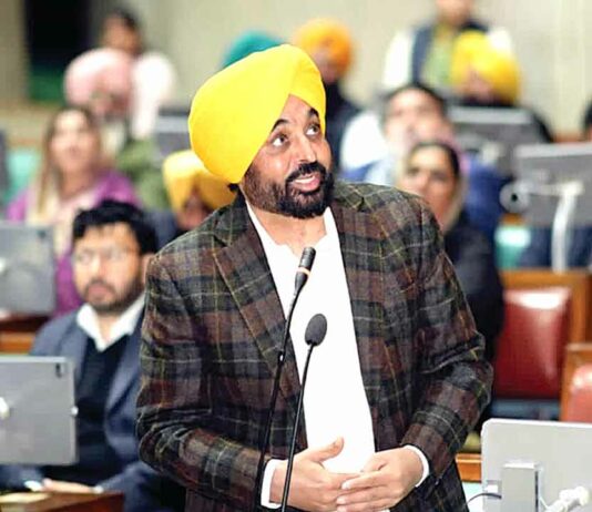 Punjab News: वीबी ‘जी राम जी’ की बहस पर सदन में भारी हंगामा, सुखपाल खैहरा सदन से बाहर Punjab Assembly