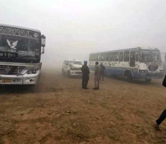 Sirsa: नेशनल हाईवे पर हरियाणा रोडवेज, पुलिस की गाड़ी सहित 5 वाहन दुर्घटनाग्रस्त Sirsa News