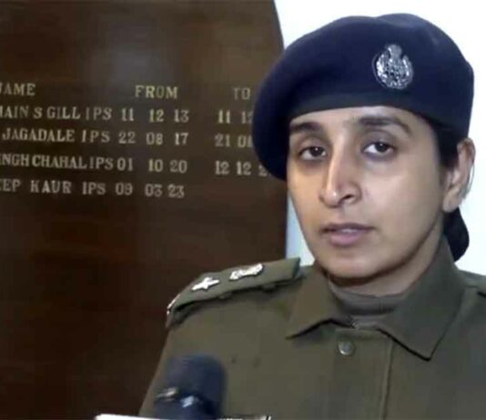 चेन्नई हाई अलर्ट पर, 25,000 से अधिक पुलिसकर्मी तैनात, जानें क्या है माजरा? Chennai News