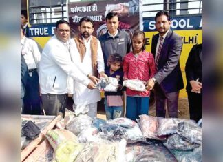 ट्रू एजुकेशन ग्लोइंग स्कूल मोडी ने समझा ईंट-भट्ठों व झुग्गी बस्तियों में रहने वाले प्रवासी मजदूरों का दर्द Sirsa News