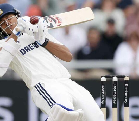 Yashasvi Jaiswal: यशस्वी जायसवाल ने बढ़ाई शुभमन गिल की मुश्किल, जानें कैसे ? Yashasvi Jaiswal