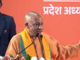 मुख्यमंत्री योगी ने किया फर्जी वोटरों के खिलाफ आर-पार की लड़ाई का ऐलान UP News