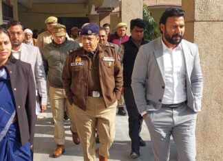 ‘फरियादियों से करें मधुर व्यवहार, समस्याओं के निस्तारण में अपनाए पारदर्शी दृष्टिकोण’