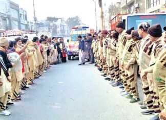 Body Donation: बलदेव राज इन्सां को बेटियों ने कंधा देकर समाज को दिया समानता का संदेश Rohini Delhi News