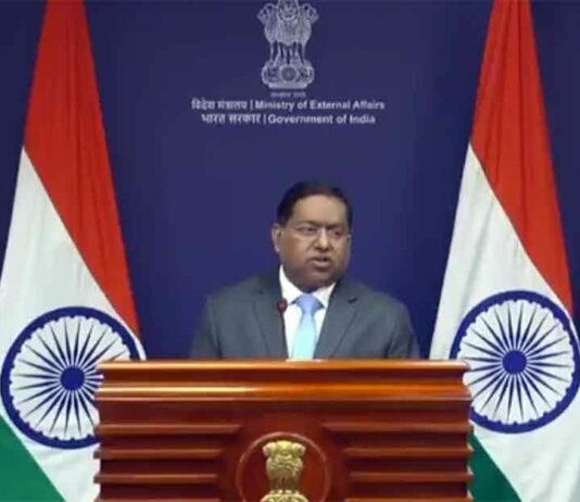 Bangladesh: बांग्लादेश में अल्पसंख्यकों पर बढ़ता हिंसक हमला, अल्पसंख्यकों की सुरक्षा पर गंभीर सवाल Bangladesh News