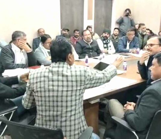 किसानों के लिए राहत की खबर, एक बारी चार में दो समूह चलाने पर सहमति Hanumangarh News