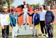 94 वर्षीय ईलम चंद इन्सां प्रधानमंत्री व उप राष्ट्रपति वैंकेया नायडू स्पोर्ट्समैन एडवेंचर में हुए पुस्कृत Sirsa News