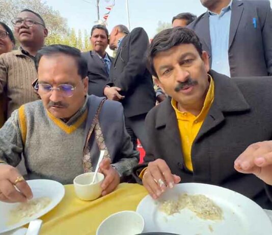 Manoj Tiwari Theft News