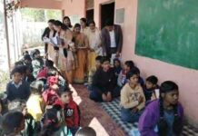 वसंत पंचमी पर बच्चों को पाठ्य सामग्री वितरण Hanumangarh News