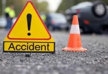 Raigarh Accident: सगाई करके लौट रहे 25 से 30 लोगों से सवार पिकअप खाई में गिरी Raigarh News