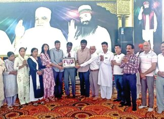 Dabwali: जरूरतमंदों को राशन वितरित कर नेत्रदानी व शरीरदानी आशा रानी इन्सां को दी श्रद्धांजलि Sirsa News