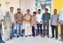 डेरा श्रद्धालुओं ने 15 वर्षीय मानसिक रूप से विक्षिप्त बच्चे को उसके परिजनों से मिलवाया Faridkot News