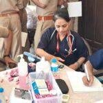 चिकित्सकों की टीम ने की पुलिसकर्मियों के स्वास्थ्य की जांच Kairana News