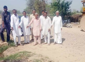 Sirsa News: पन्नीवाला मोटा के ग्रामीण भड़के, पुलिया की जगह बड़ी पाइपें डालने को लेकर जताया रोष Sirsa News