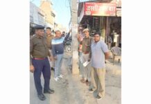 टिब्बी में RajCop Citizen App को लेकर जागरूकता अभियान, पुलिस ने चिपकाए सूचना पोस्टर Tibbi News