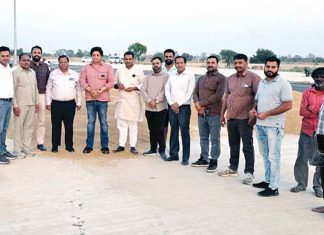 आढ़तियां एसोसिएशन मंडी सरसा के प्रयास से अतिरिक्त अनाज मंडी में शुरू हुई गेहूं खरीद Sirsa News