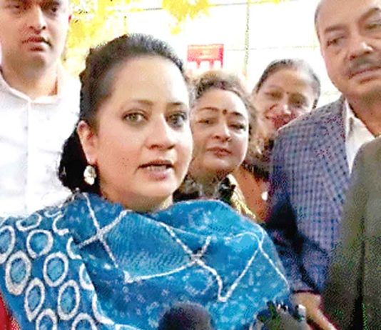 Haryana Health Department: सरकारी अस्पतालों में डॉक्टरों की कमी होगी दूर, 195 पदों पर होगी भर्ती: आरती राव Haryana Health Department Jobs