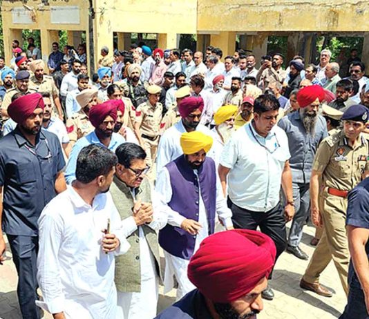 यमुना नदी में स्टीमर हादसा: सीएम मान पहुंचे जगराओं, पीड़ित परिवारों से जताई संंवेदना Jagraon News