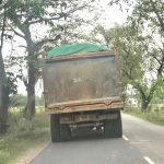 शहर की सड़कों पर ‘मौत का कहर’ ओवरलोड रेत-बजरी वाहन बन रहे यमदूत, प्रशासन बेखबर Pratap Nagar News