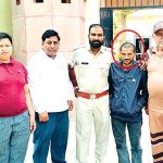 फोटो जारी कर मानसिक रूप से विक्षिप्त युवक के परिजनों की तलाश में जुटे सेवादार व पुलिस Sangaria News